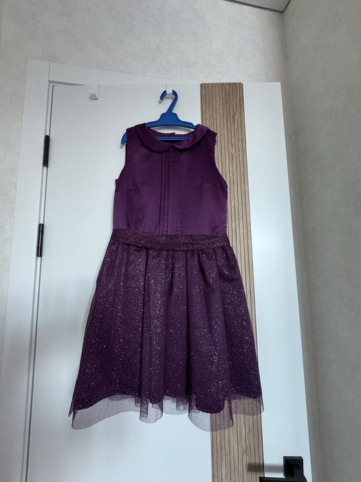 Нарядное платье Next на девочку 135-140 рост.