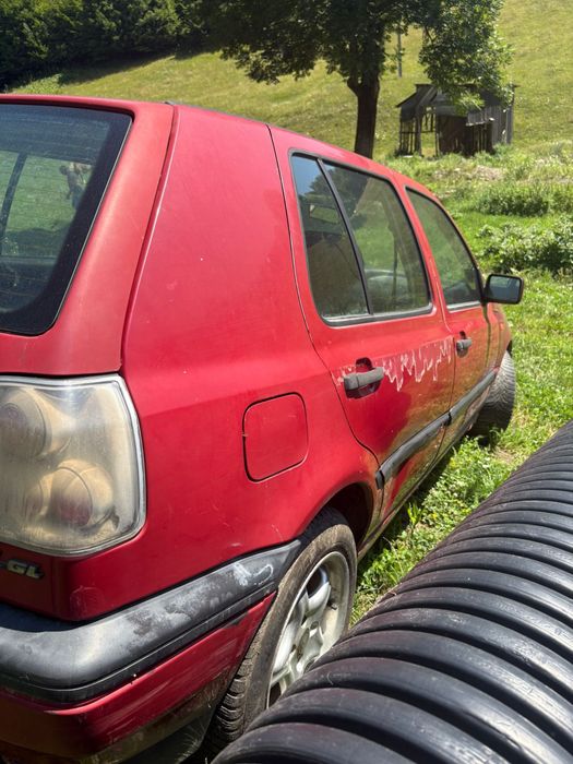 Vând Golf 3.