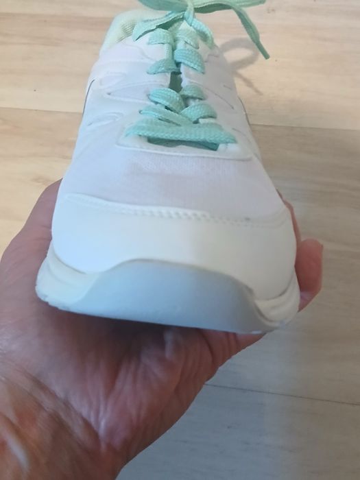 Маратонки NIKE Намаление