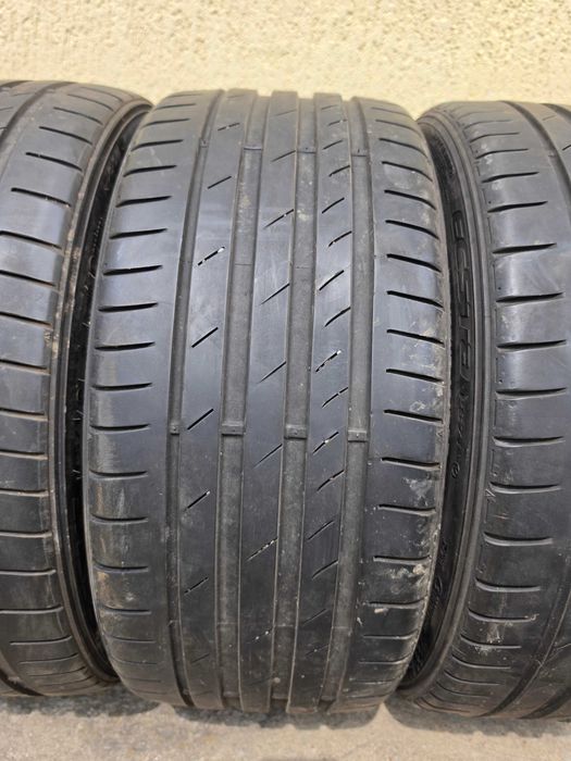 4 бр. летни гуми 225/35/18 Kumho DOT 2x1820 2x4717 4-5 mm
