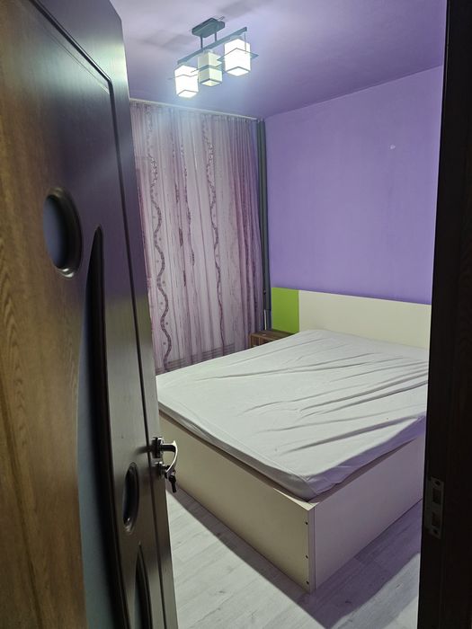 Inchiriez apartament Micalaca zona 100