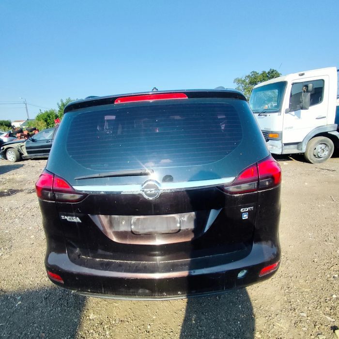 Dezmembrari Opel ZAFIRA C (2011-) 2.0 CDTI Motorina