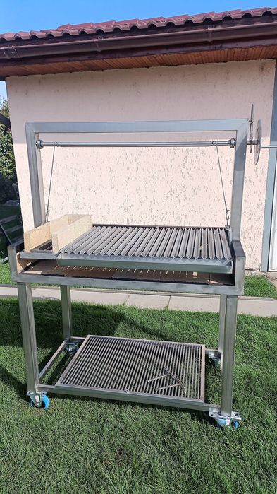 Grătar-gratare inox cu sau fără mecanism de ridicare.