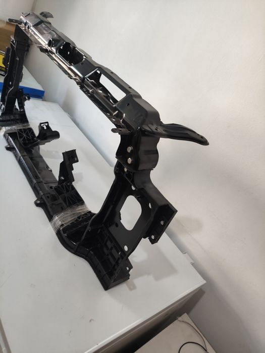 Телевизор элантра передний