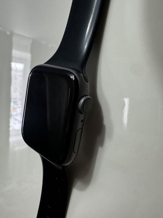 Продам apple watch серия 4 44 мл