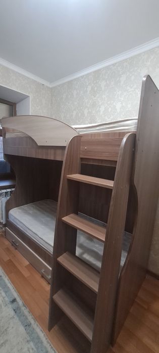 Двухярусная кровать