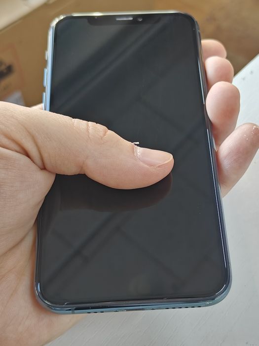 Продам iPhone 11 pro 64 Гб