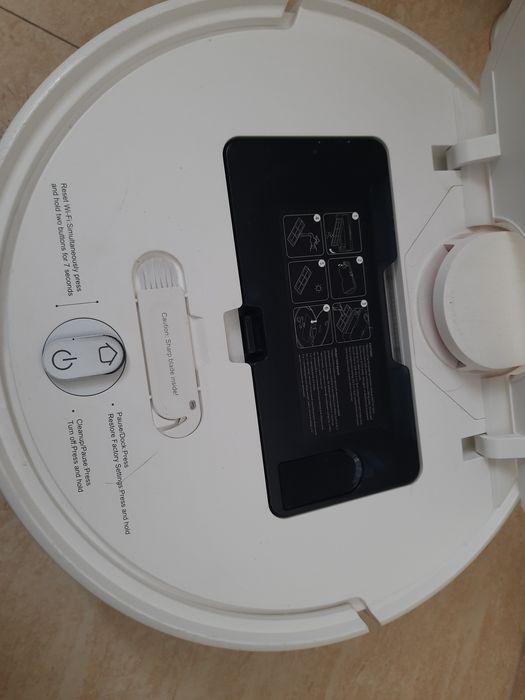 Vând aspirator Xiaomi S10