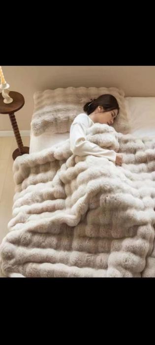 Продам меховые пледы