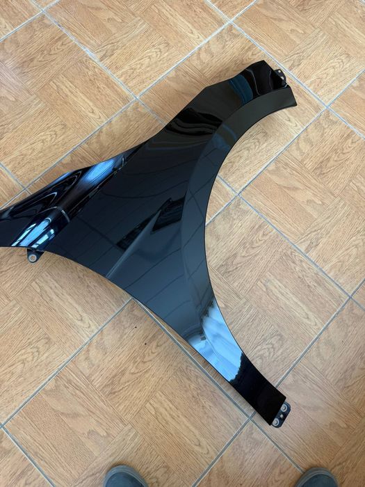 Крыло правое  byd chazor в заводском окрасе