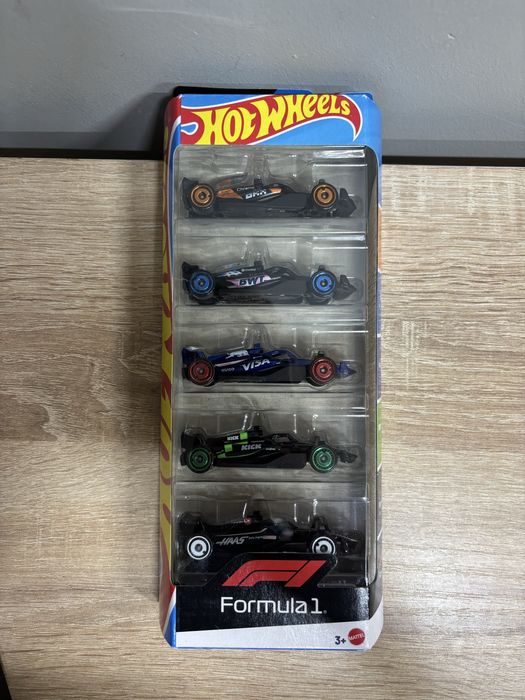 Hot wheels f1, formula. Битый блистер незначительно
