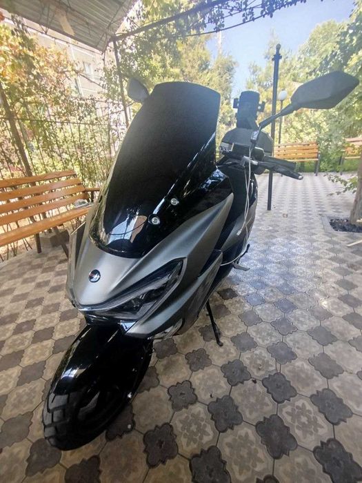 Skuter Tigr GST yangi sotiladi,