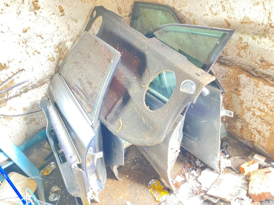 Продам запчасти от ауди 80