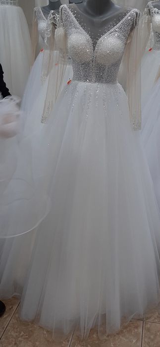 Vand rochie de mireasa