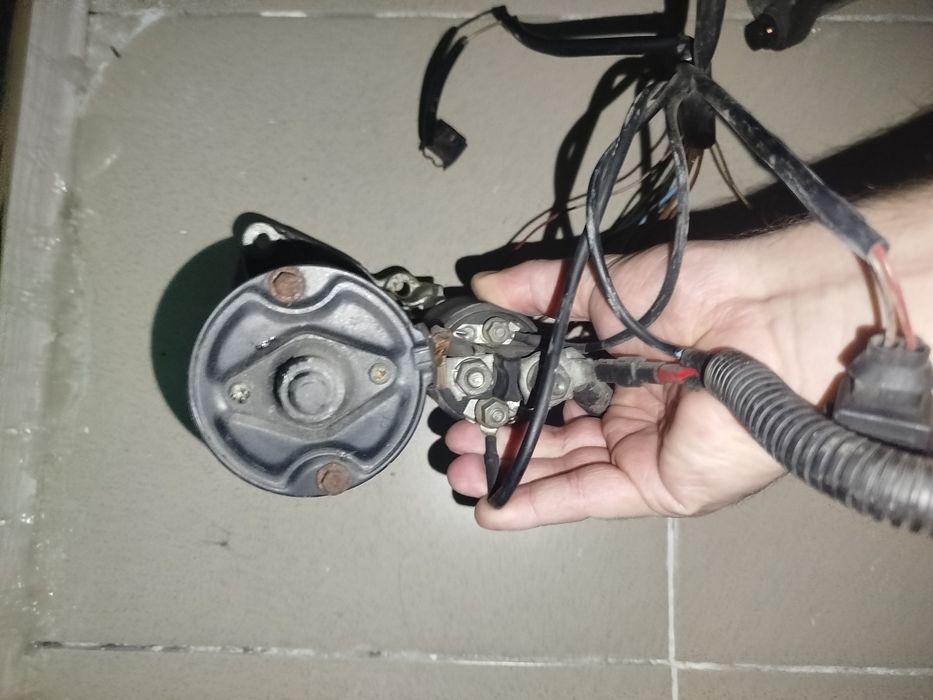 Продам стартер на бмв м-40