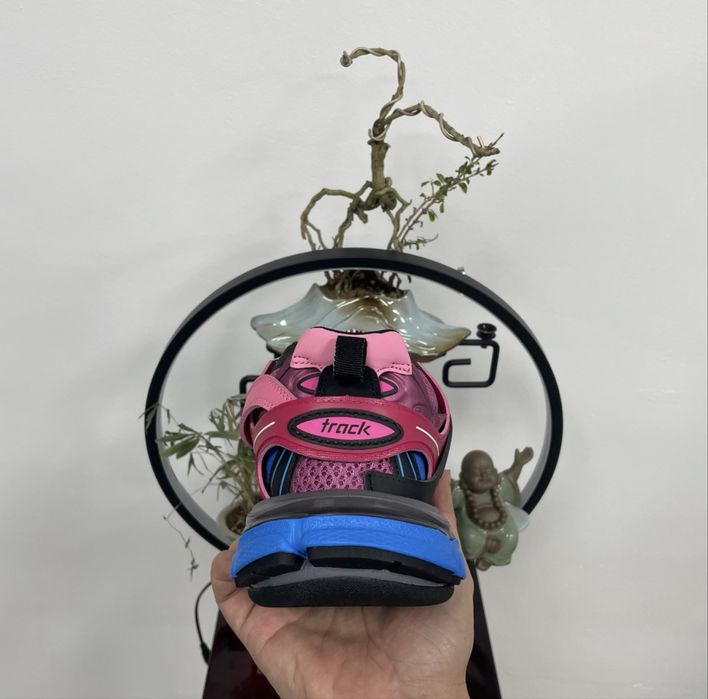 Balengiaca Track Roz