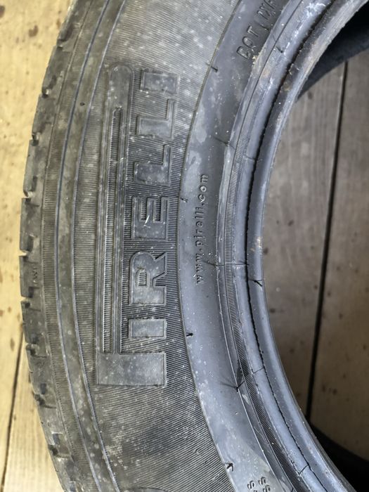Продам шины 215/65R16 производитель Pirelli