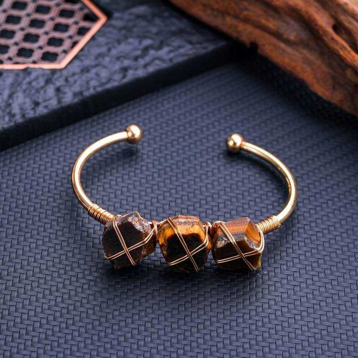Brăţară din cupru cu 3 pietre ochi de tigru brut natural