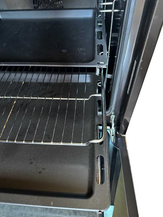 Фурна за вграждане Bosch HBN532E5, 67 л. обем, инокс