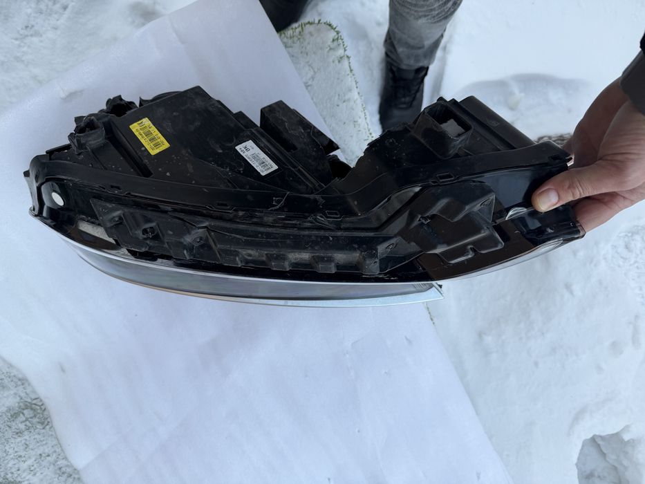 Фара Соренто 2022г MQ4