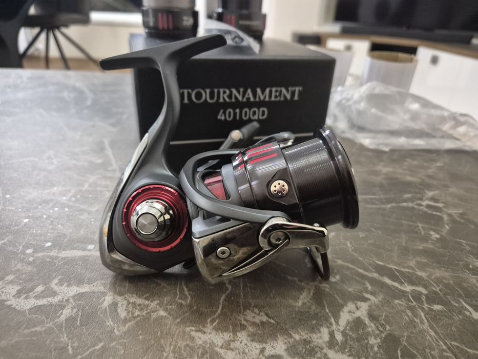 Daiwa airty x slim 12 ft / tournament 4010qd
