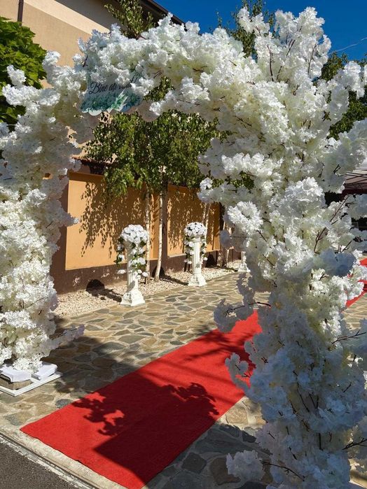 Corturi de inchiriat complete evenimente/mese/scaune/vesela