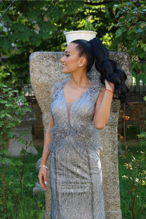 Дълга официална рокля