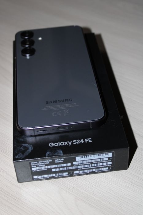 Продам телефон Samsung S24 FE 256Gb