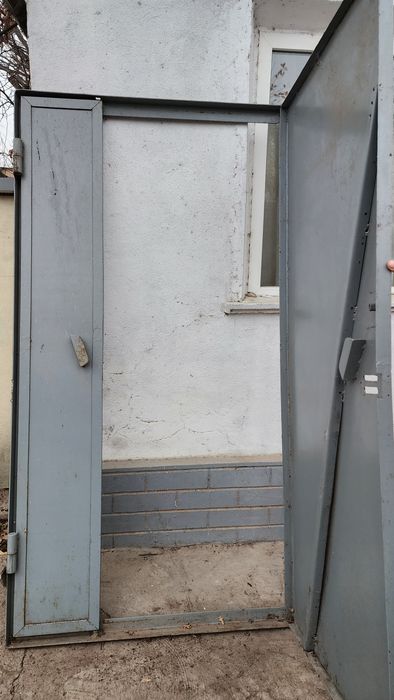 Двери металлические