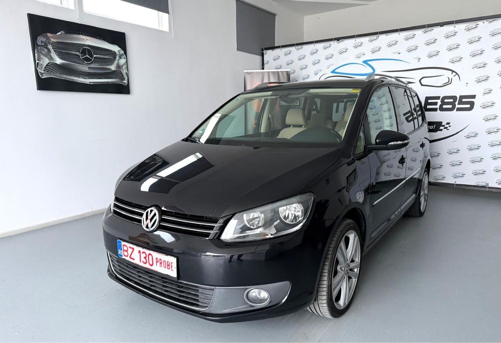 Vand touram 2011 2.0 diesel automat