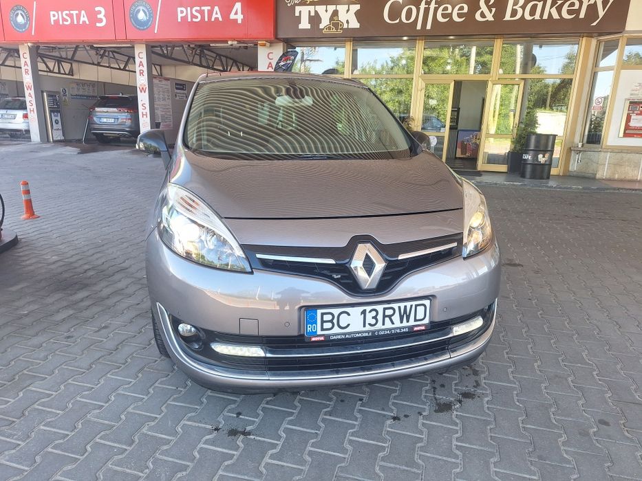 vând renault grande scenic 1.6  dci 7 locuri