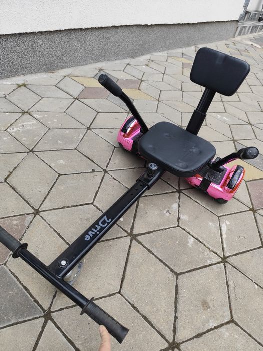 Havebord roz cu lumini și bluetoow
