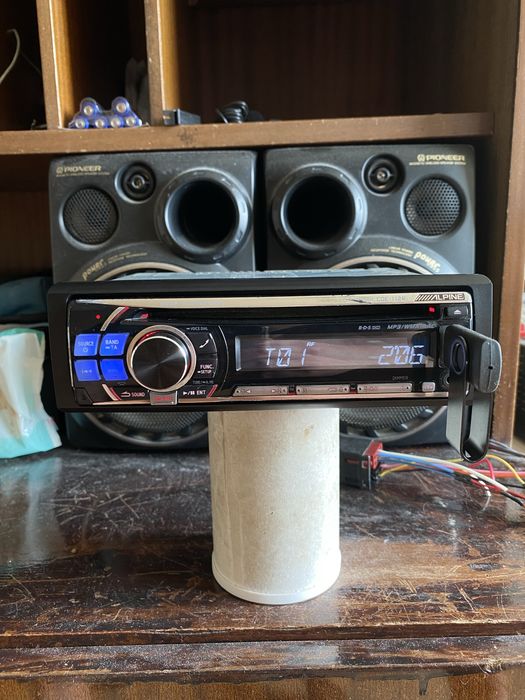 ALPINE CDE-112Ri - ЦВЕТОВЕ - КАЧЕСТВЕН МОДЕЛ - USB, AUX, CD mp3 плеър за кола сд авто радио