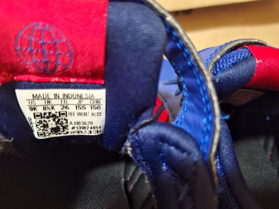 Adidasi băiețel  stare foarte bună