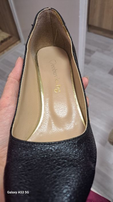 Обувки на висок ток