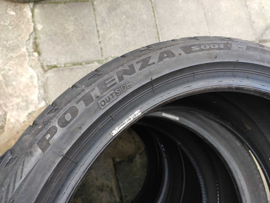 2бр Летни гуми 225 40 19 - Bridgestone