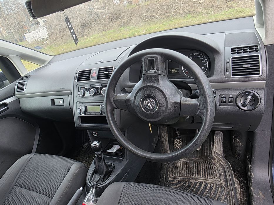 На части VW touran 1.6 105 tdi / VW туран 1.6 105 к.с.