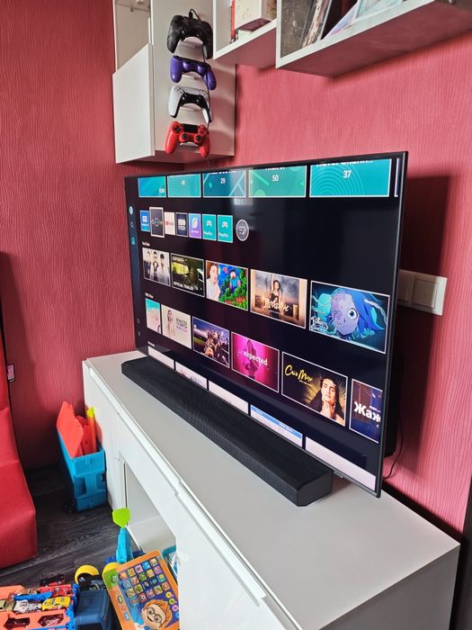 Смарт Телевизор 55 инча / inch  Samsung QLED 120 Hz 4k   Q70B, 3840 x 2160 HDR 10+