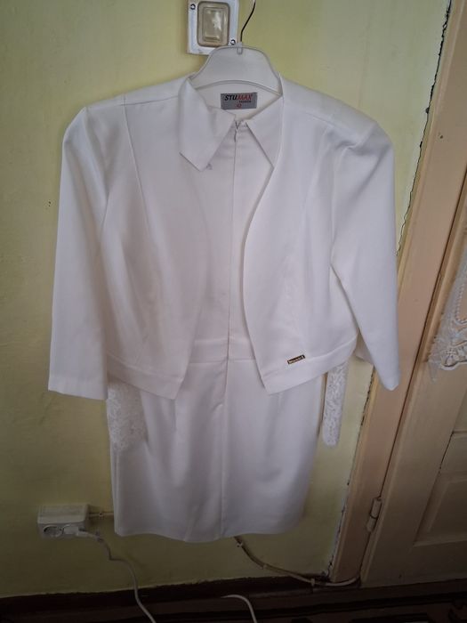 Vand Vând rochie elegantă pentru cununie civilă, nouă, nepurtată, în s