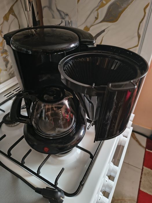 Vând aparat de făcut cafea