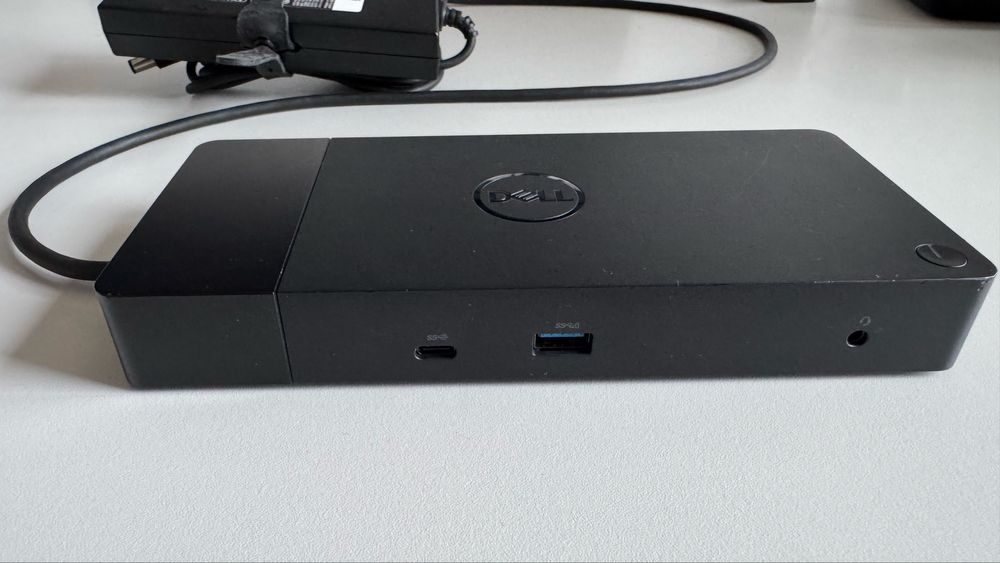 DELL Docking station WD19