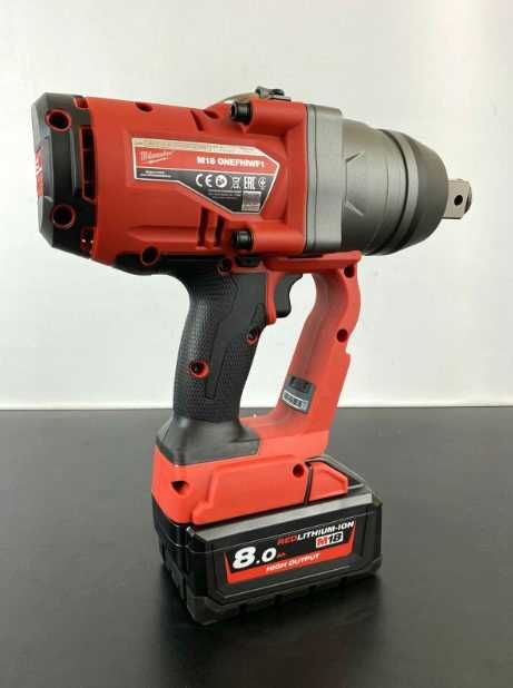 Гайковерт  Полный комплект новая