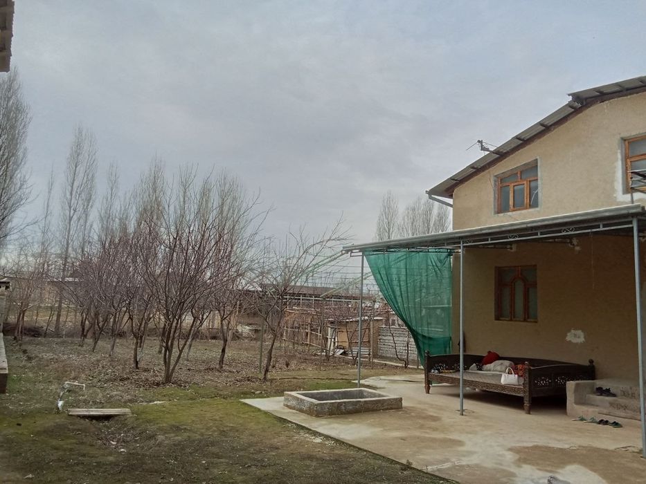Uy sotiladi Xovli Toshkent viloyati