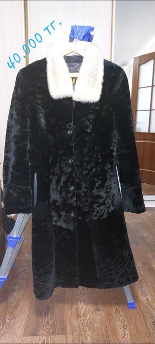 Продам шубу натуральную новая