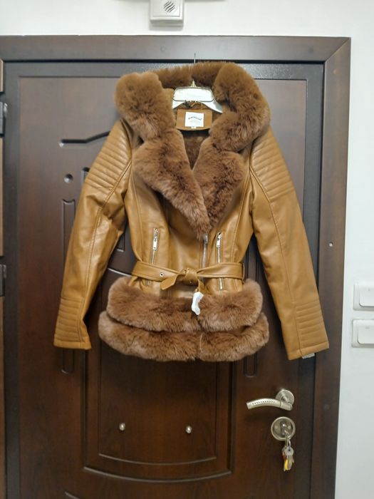 Късо младежко яке