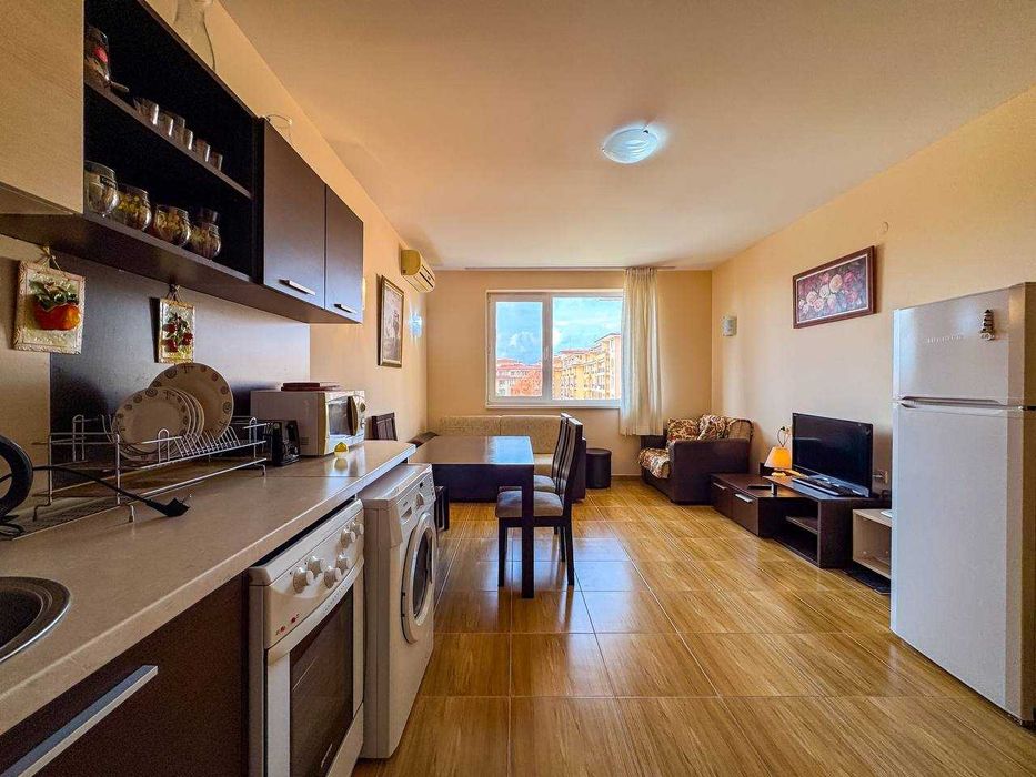 Продава се Двустаен апартамент в Свети Влас - 66 кв.м за 772 €/кв.м - Снимка #2