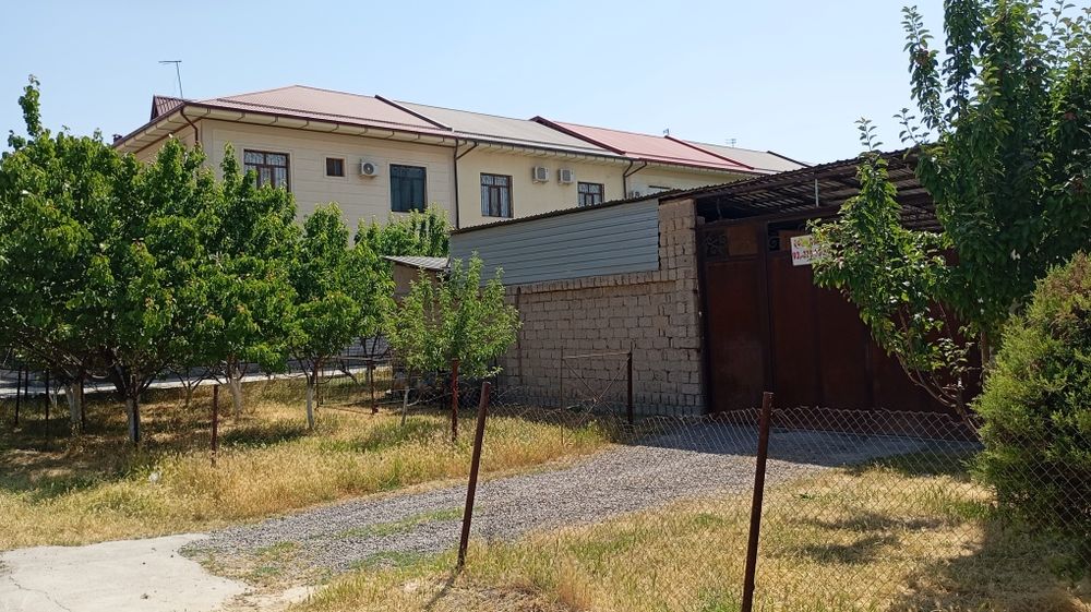 4 sotix yer sotiladi