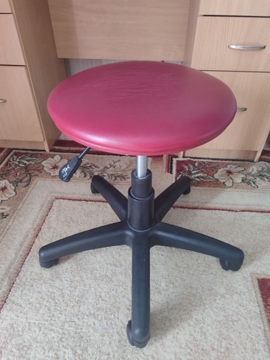 Продам стул кресло