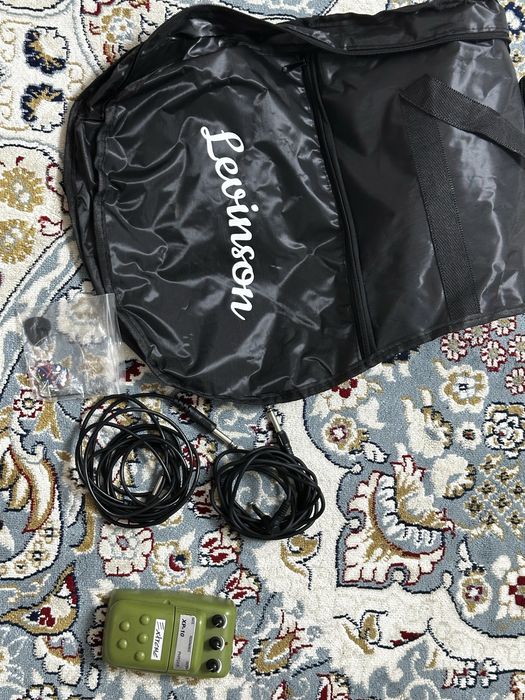 Электро гитара Levinson, как новая