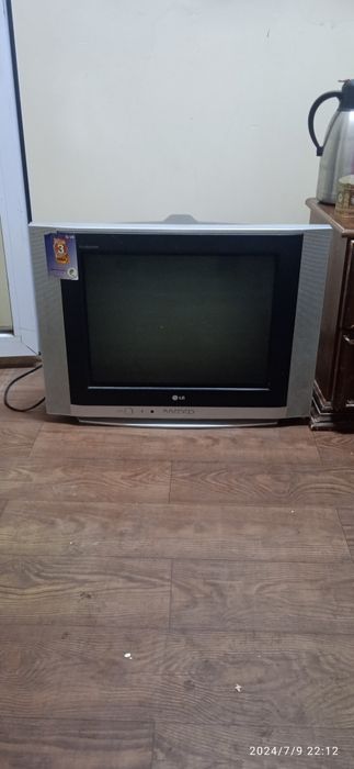 Телевизор Lg flatron